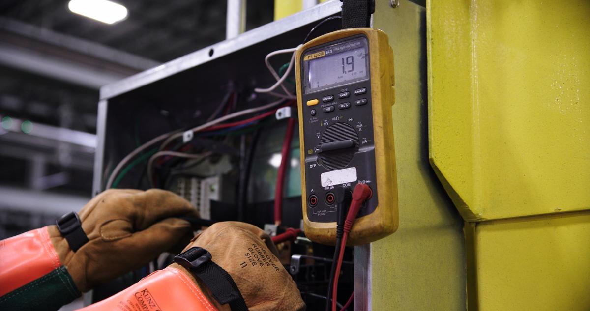 Generator controller commissioning